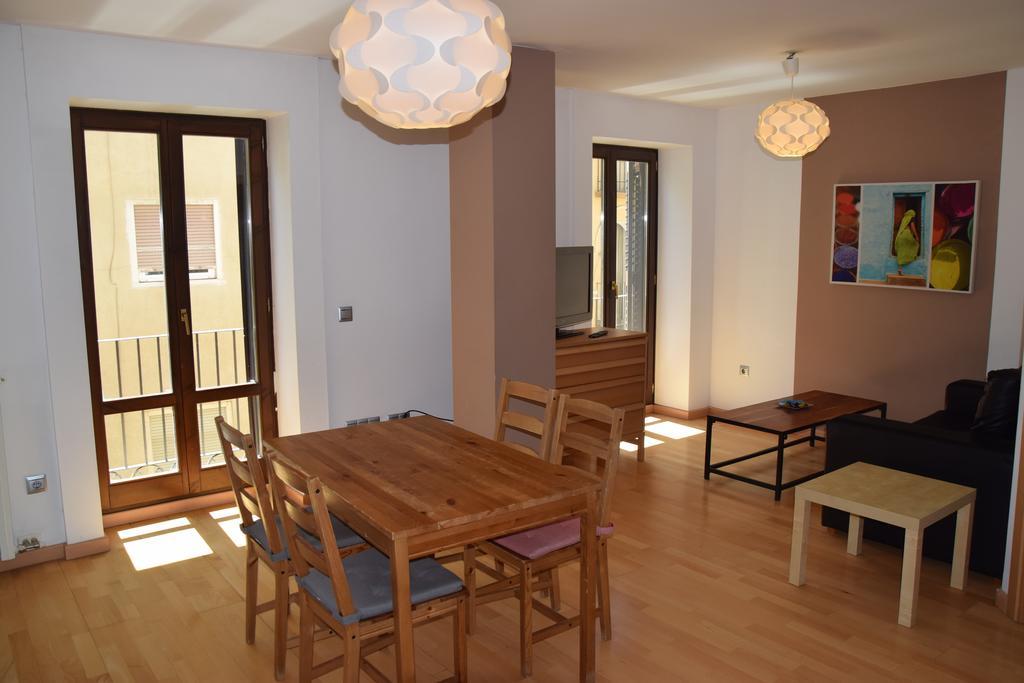 Apartamentos Zaragoza Coso Dış mekan fotoğraf