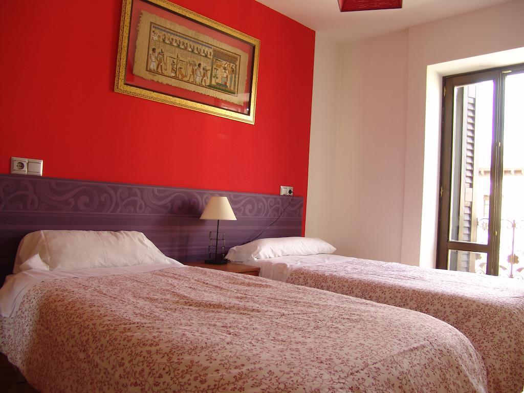 Apartamentos Zaragoza Coso Oda fotoğraf